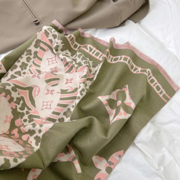 Streetwear Scarf LV 325492 SIZE:180*65cm