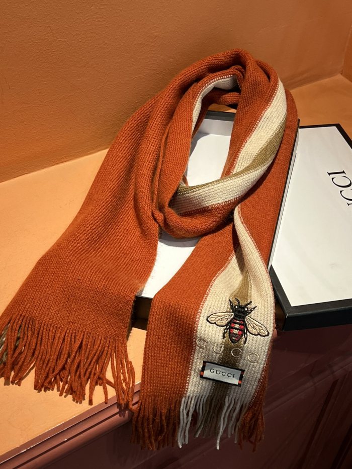Streetwear Scarf GUCCI 325532 SIZE:30*180cm