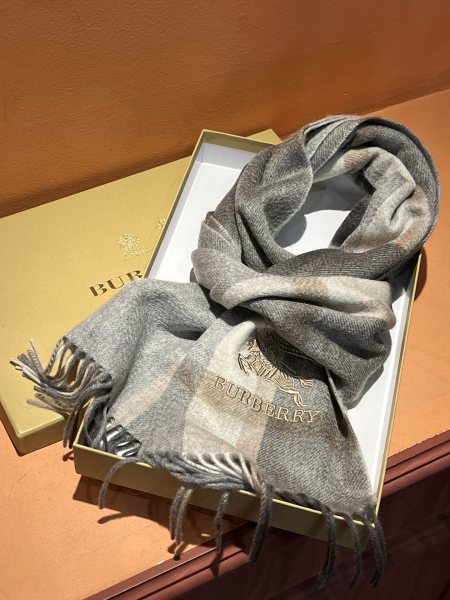 Streetwear Scarf BURBERRY 325537 size：32*180  cm
