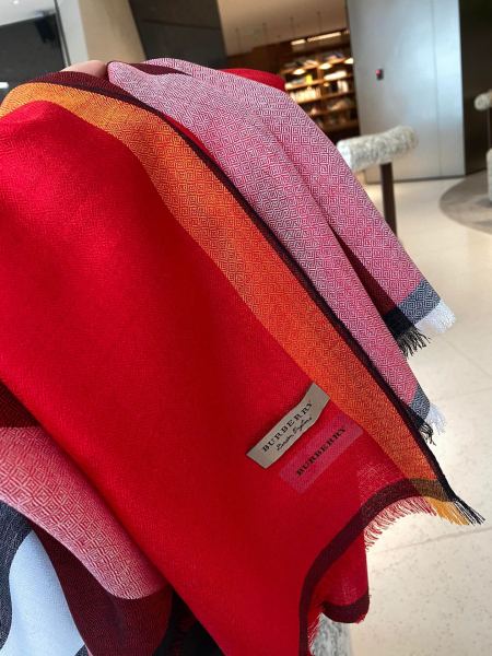 Streetwear Scarf BURBERRY 325462 size：70*200cm