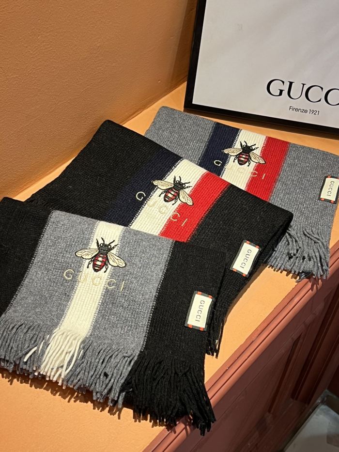 Streetwear Scarf GUCCI 325528 SIZE:30*180cm