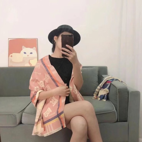 Streetwear Scarf BURBERRY 325498 size：180✖65cm
