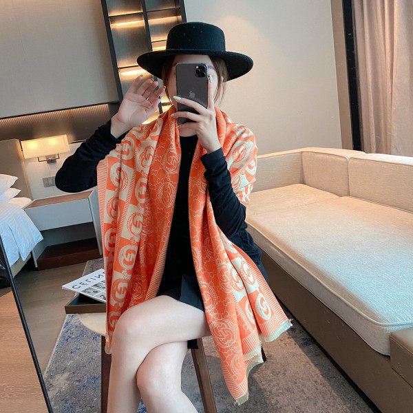Streetwear Scarf GUCCI 325504 SIZE:180*70cm