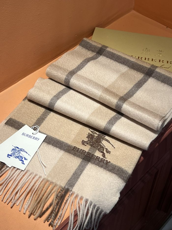Streetwear Scarf BURBERRY 325536 size：32*180  cm