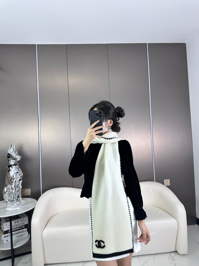 Streetwear Scarf CHANEL 325568