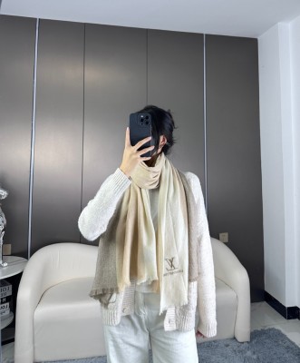 Streetwear Scarf LV 325554 SIZE:63cm*180cm