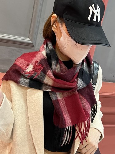Streetwear Scarf BURBERRY 325540 size：32*180  cm