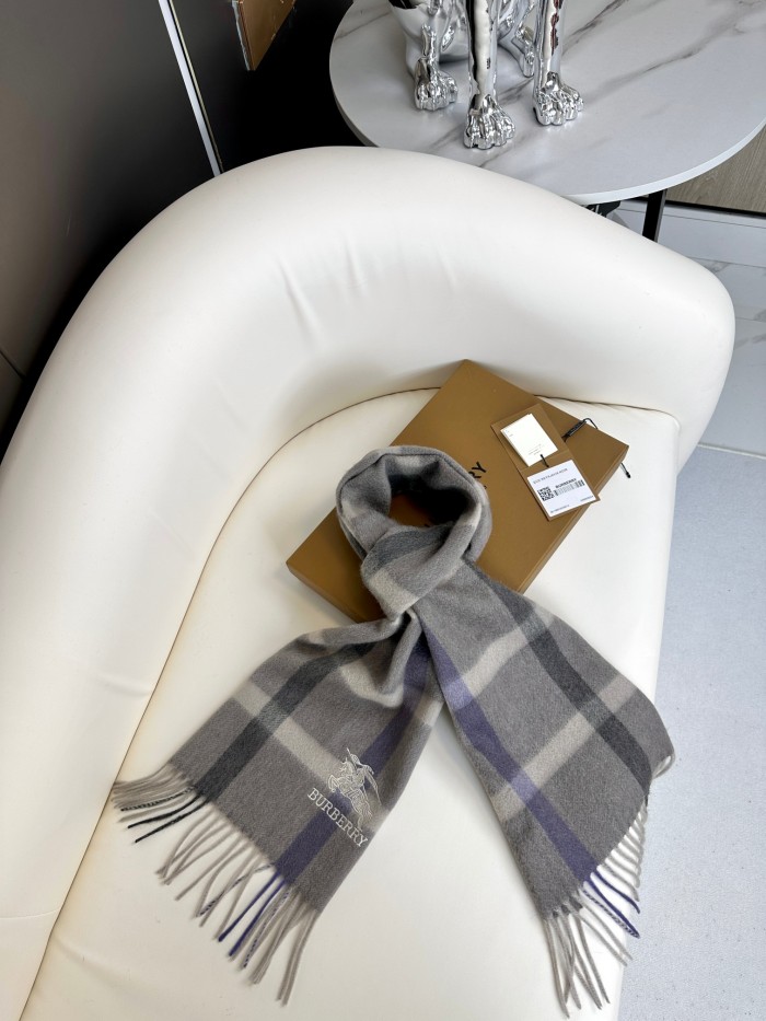 Streetwear Scarf BURBERRY 325562 size：32*180  cm