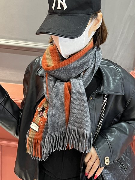 Streetwear Scarf GUCCI 325533 SIZE:30*180cm