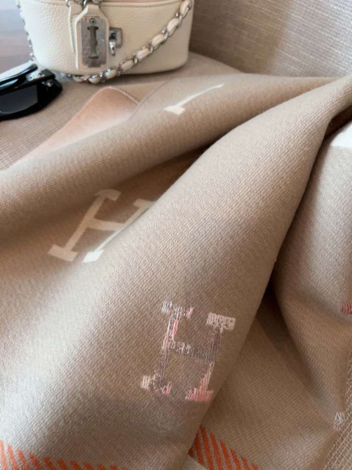 Streetwear Scarf Hermes   325483 size：180*65cm