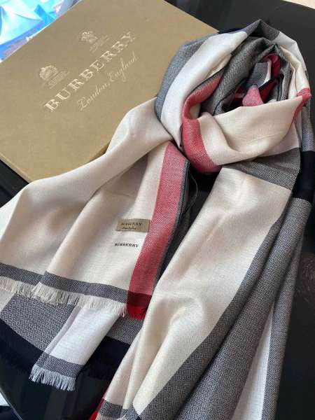 Streetwear Scarf BURBERRY 325465 size：70*200cm