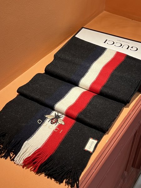 Streetwear Scarf GUCCI 325530 SIZE:30*180cm