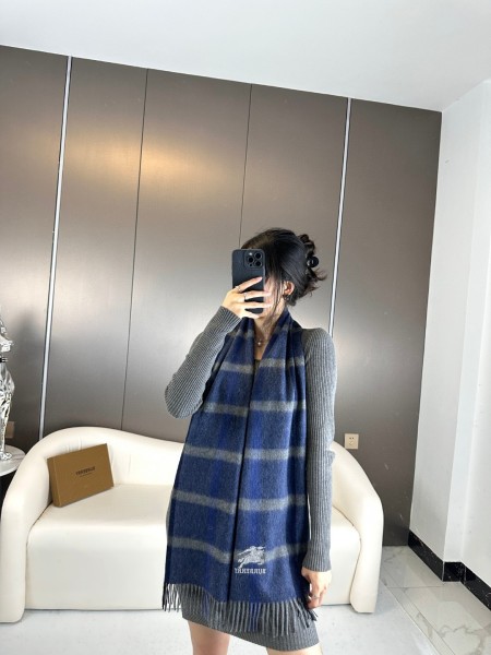 Streetwear Scarf BURBERRY 325563 size：32*180  cm