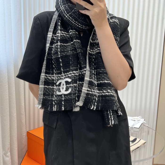 Streetwear Scarf CHANEL 325572 size：70*190cm