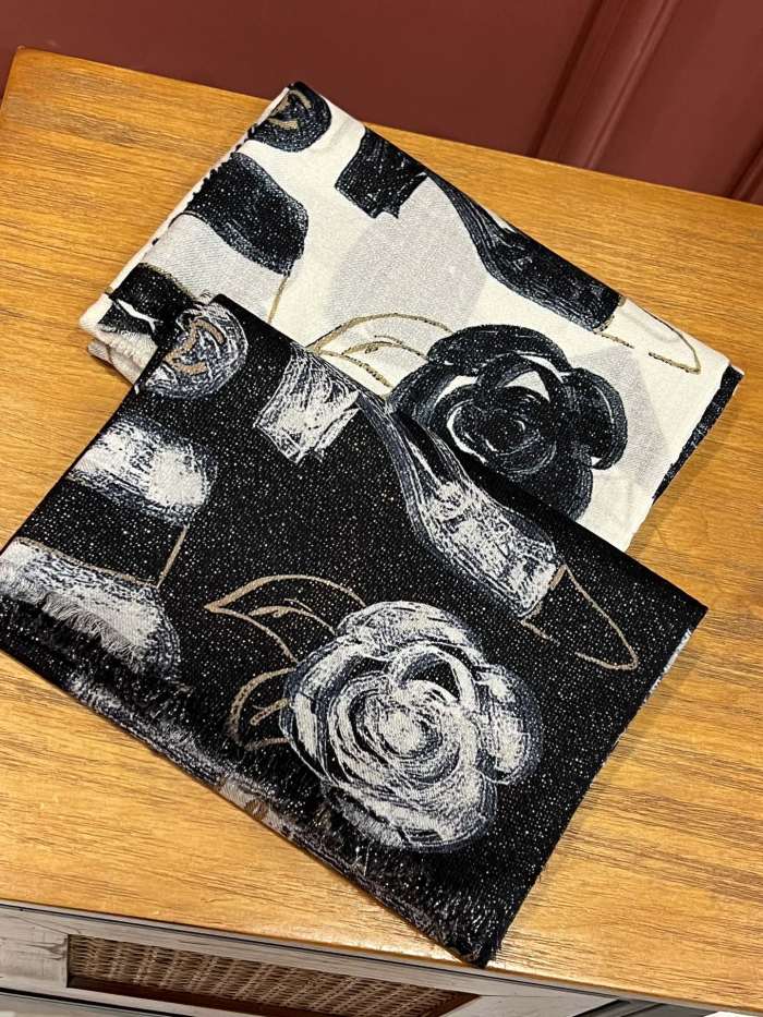 Streetwear Scarf CHANEL 325525 size：110x200cm 