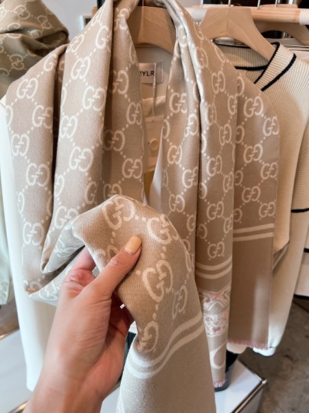 Streetwear Scarf GUCCI 325514