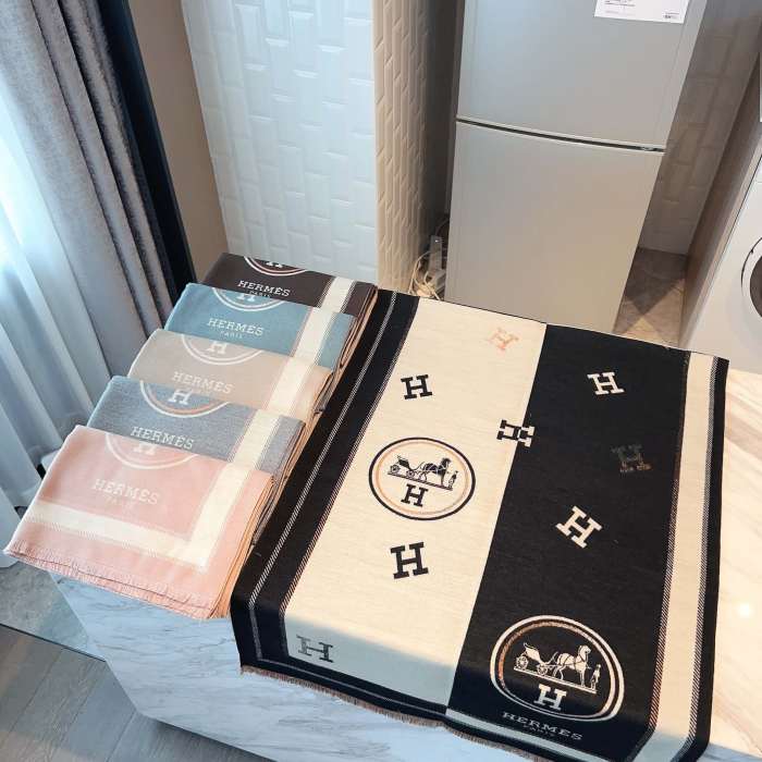 Streetwear Scarf Hermes   325488 size：30*180cm