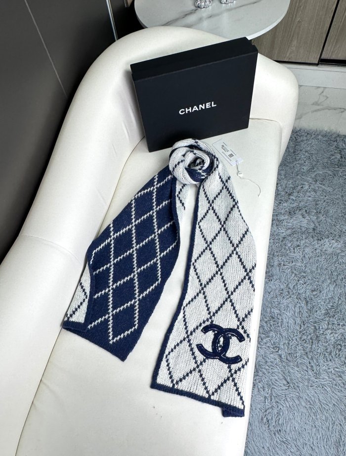 Streetwear Scarf CHANEL 325557  size：30cm×180cm