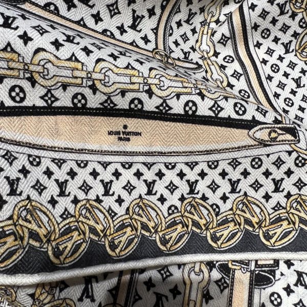 Streetwear Belt LV 325575 size:70*185cm