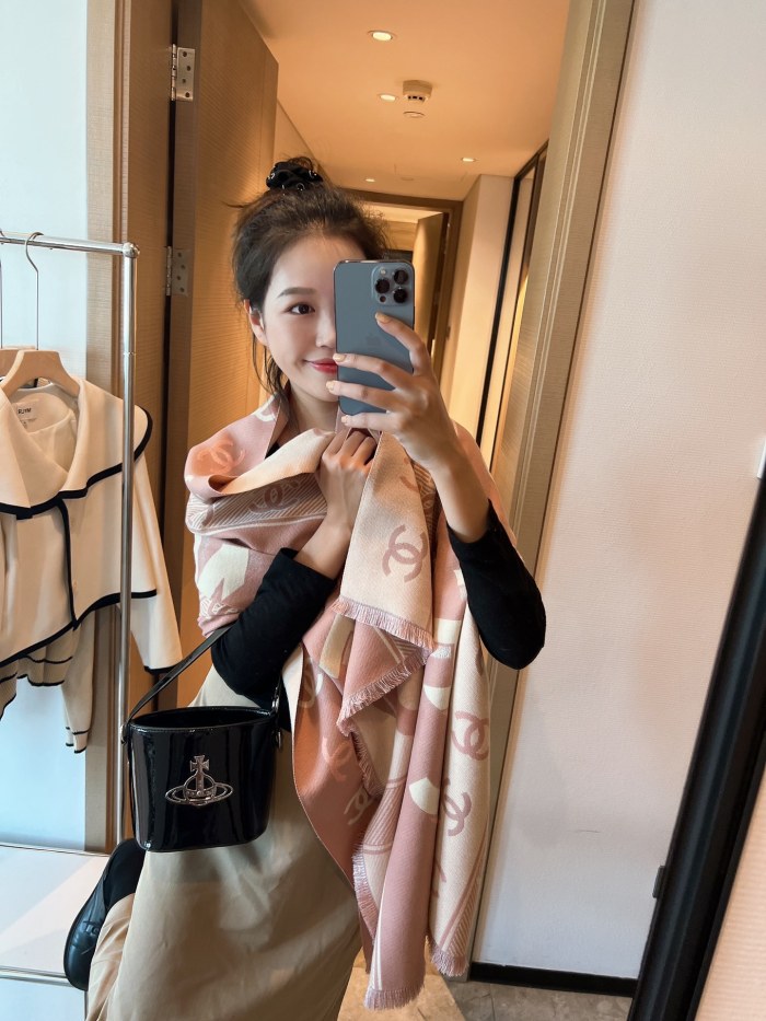 Streetwear Scarf CHANEL 325519 size:180*70cm