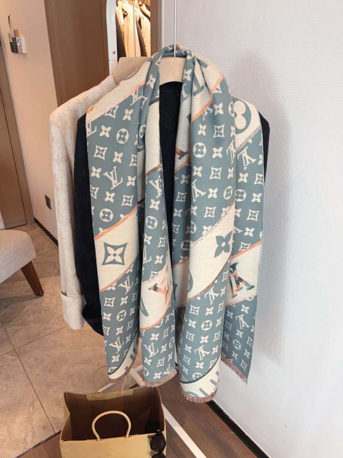 Streetwear Scarf LV 325469 SIZE:180*65cm