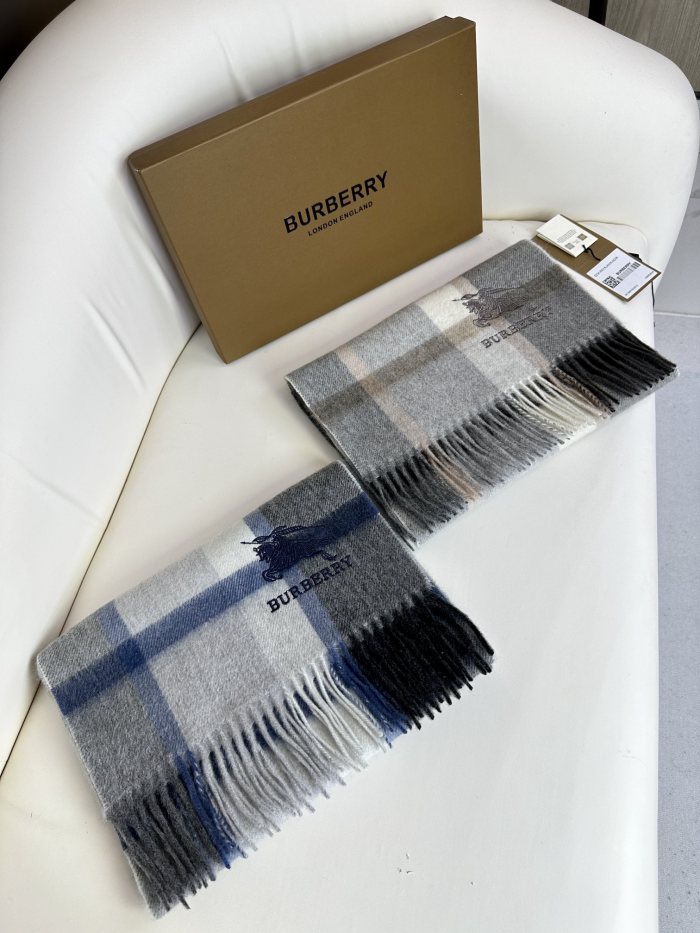 Streetwear Scarf BURBERRY 325566 size：32*180cm