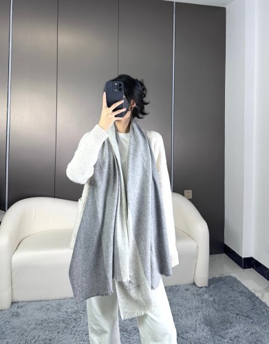 Streetwear Scarf LV 325553 SIZE:63cm*180cm