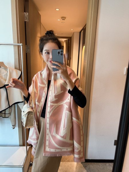 Streetwear Scarf LV 325523 SIZE:140*140cm