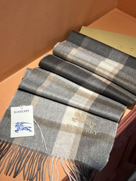 Streetwear Scarf BURBERRY 325537 size：32*180  cm