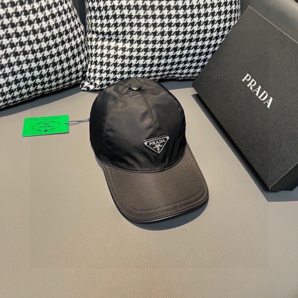 Streetwear Hat Prada 325323