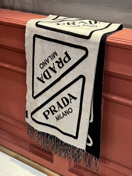 Streetwear Scarf PRADA 329802 size:200*46cm