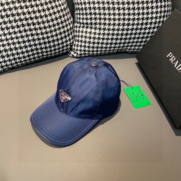 Streetwear Hat Prada 325322