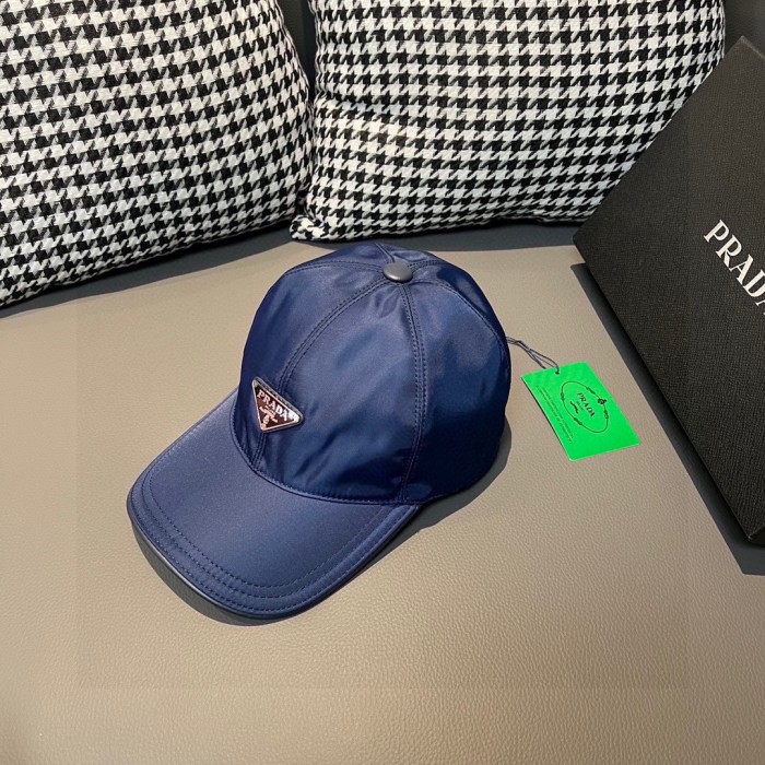 Streetwear Hat Prada 325322