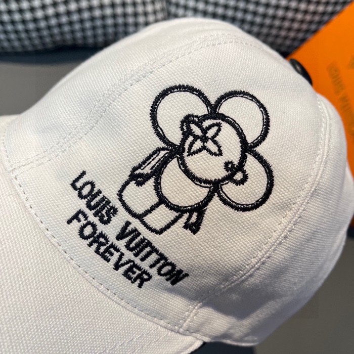 Streetwear Hat LV 325331