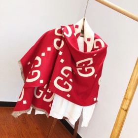 Streetwear Scarf GUCCI 329793 SIZE:180:70m