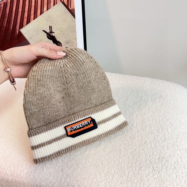 Streetwear Hat BURBERRY 325373