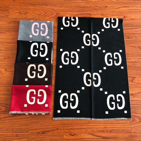 Streetwear Scarf GUCCI 329792 SIZE:180:70cm