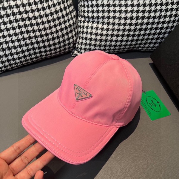 Streetwear Hat Prada 325321