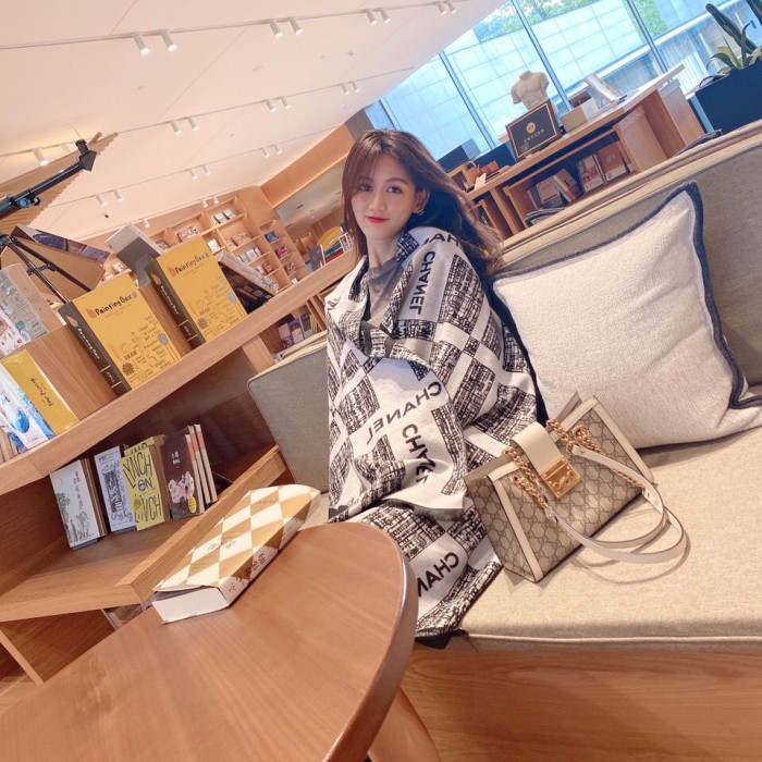 Streetwear Scarf CHANEL 329797 size：180*65cm