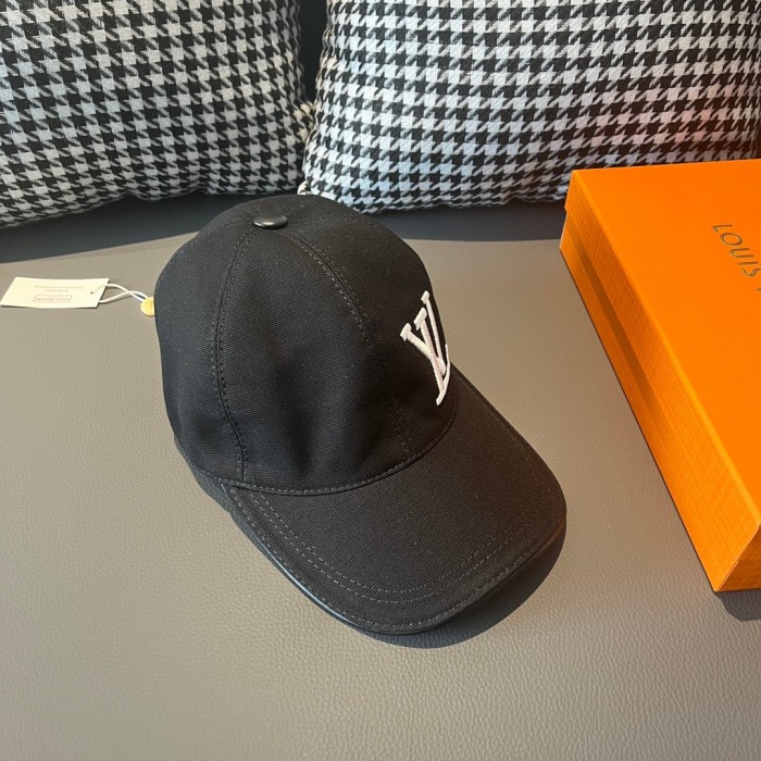 Streetwear Hat LV 325329