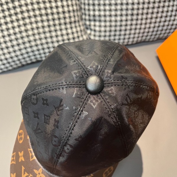 LOUIS VUITTON Get Ready Cap