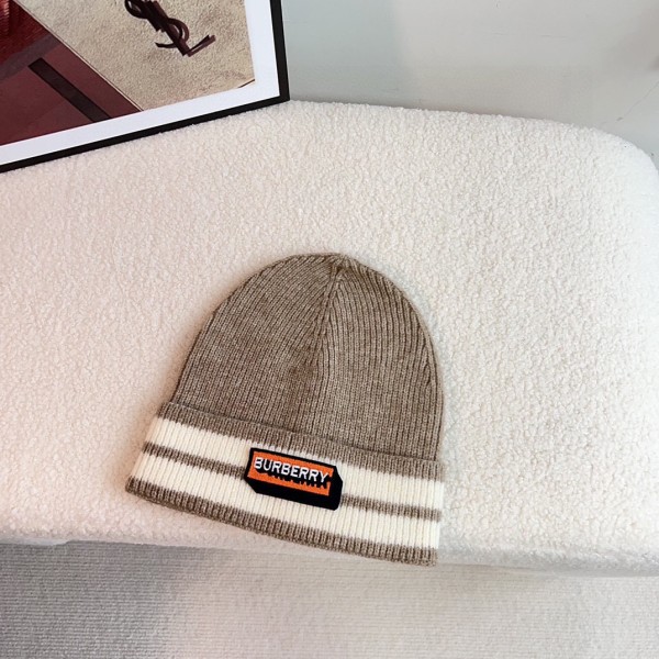 Streetwear Hat BURBERRY 325373