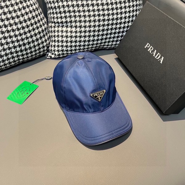 Streetwear Hat Prada 325322