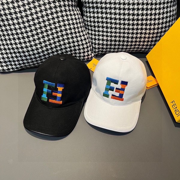 Streetwear Hat Fendi 325344