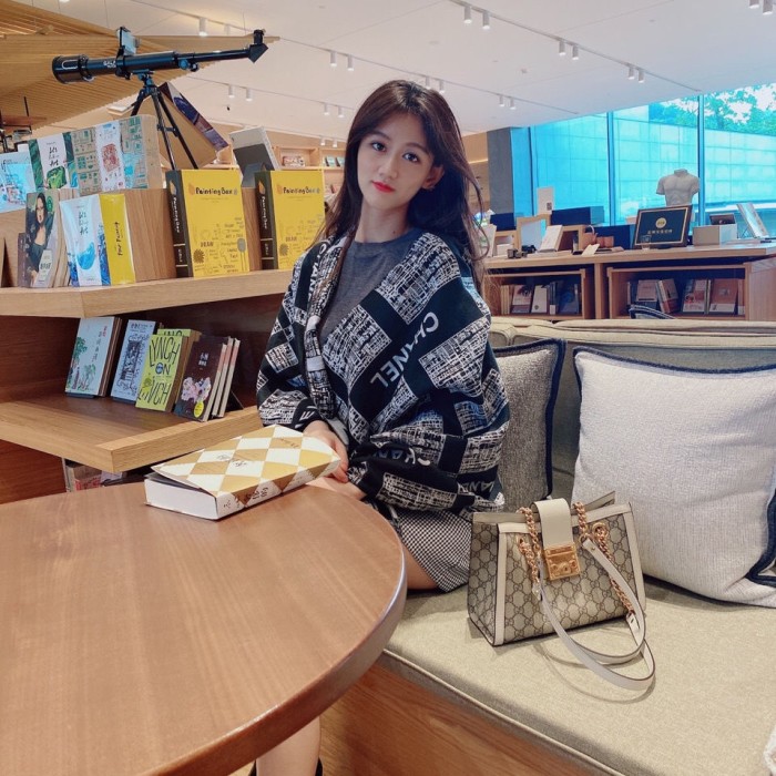 Streetwear Scarf CHANEL 329797 size：180*65cm