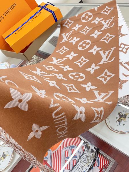 Streetwear Scarf LV  329749 SIZE:186x34cm