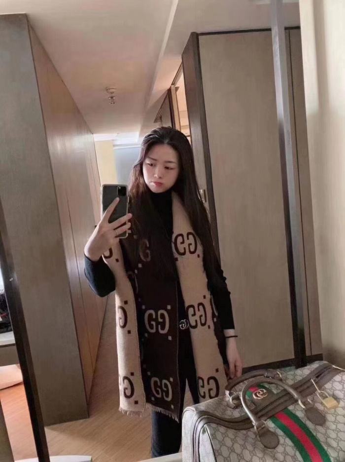 Streetwear Scarf GUCCI 329778 SIZE:190cm*65cm