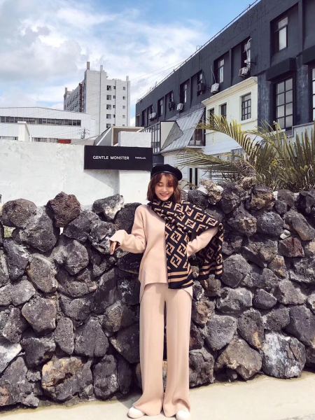 Streetwear Scarf FENDI 329787