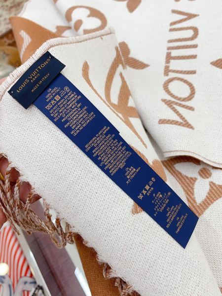 Streetwear Scarf LV  329749 SIZE:186x34cm