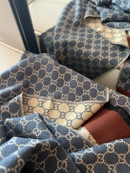 Streetwear Scarf GUCCI 329780 SIZE:70*200cm